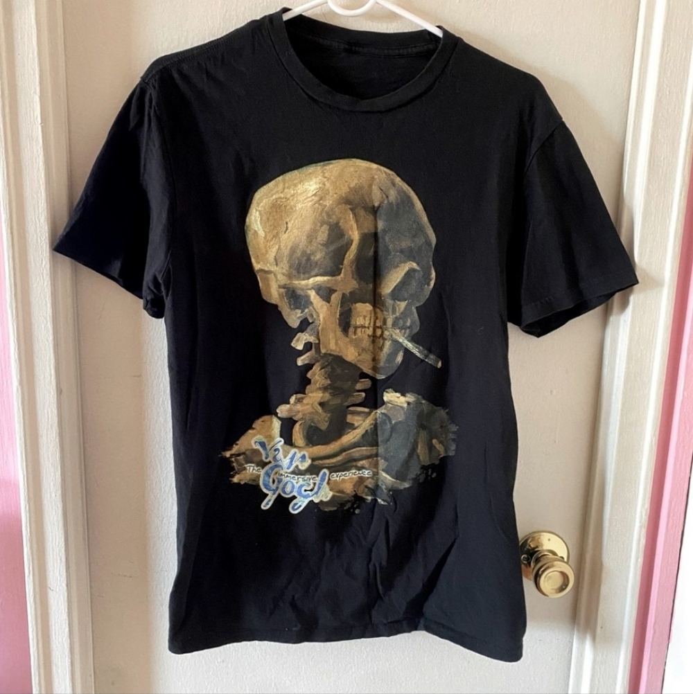 Van Gogh Experience Black Skull Smoking Cigarette Graphic T-shirt Size S